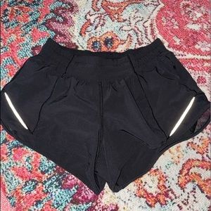 2.5 inseam black hottie hot shorts!!
